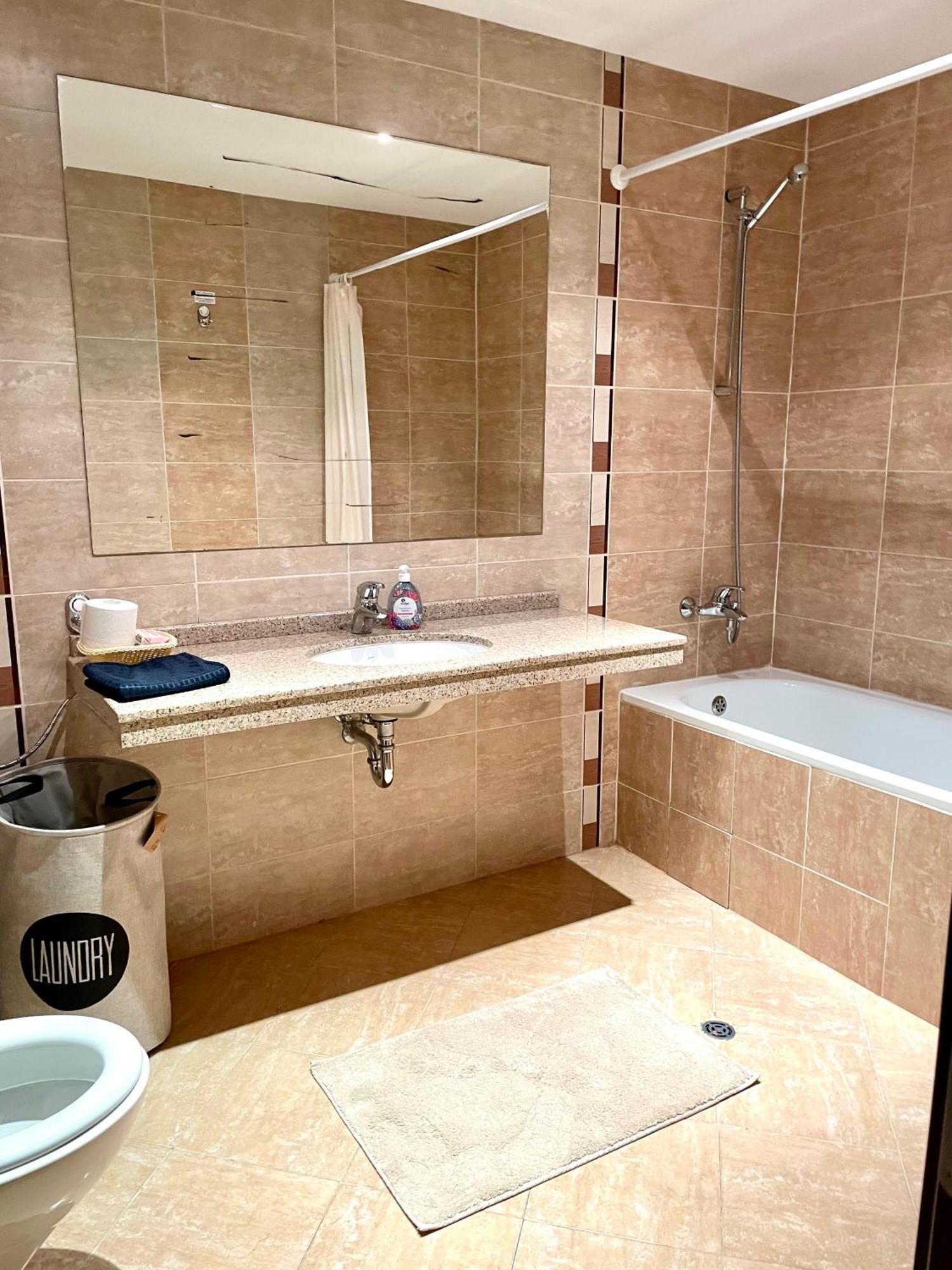 Ground Floor 2-Bedrooms, 2-Bathrooms Apartment Near Bansko In A Complex With Pools And Spa Included Razlog Bagian luar foto